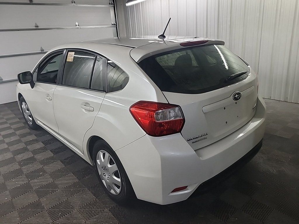 2013 Subaru Impreza 2.0i photo 4
