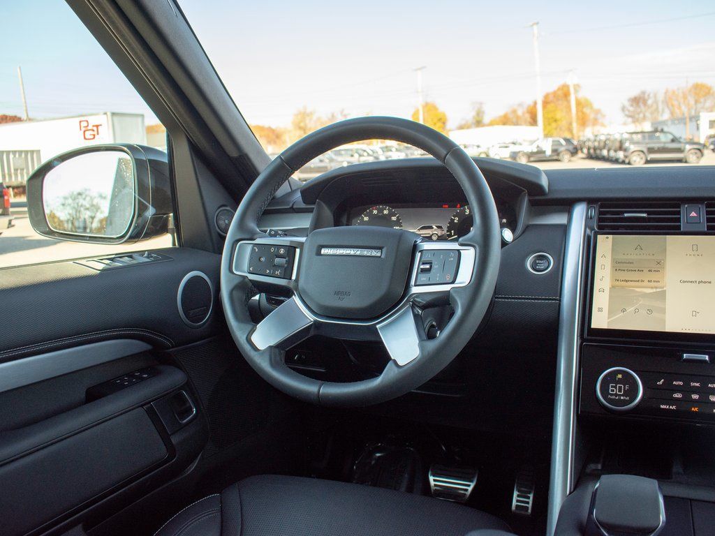 2024 Land Rover Discovery SE photo 14