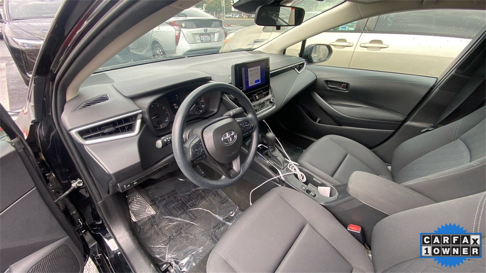 2023 Toyota Corolla LE photo 3