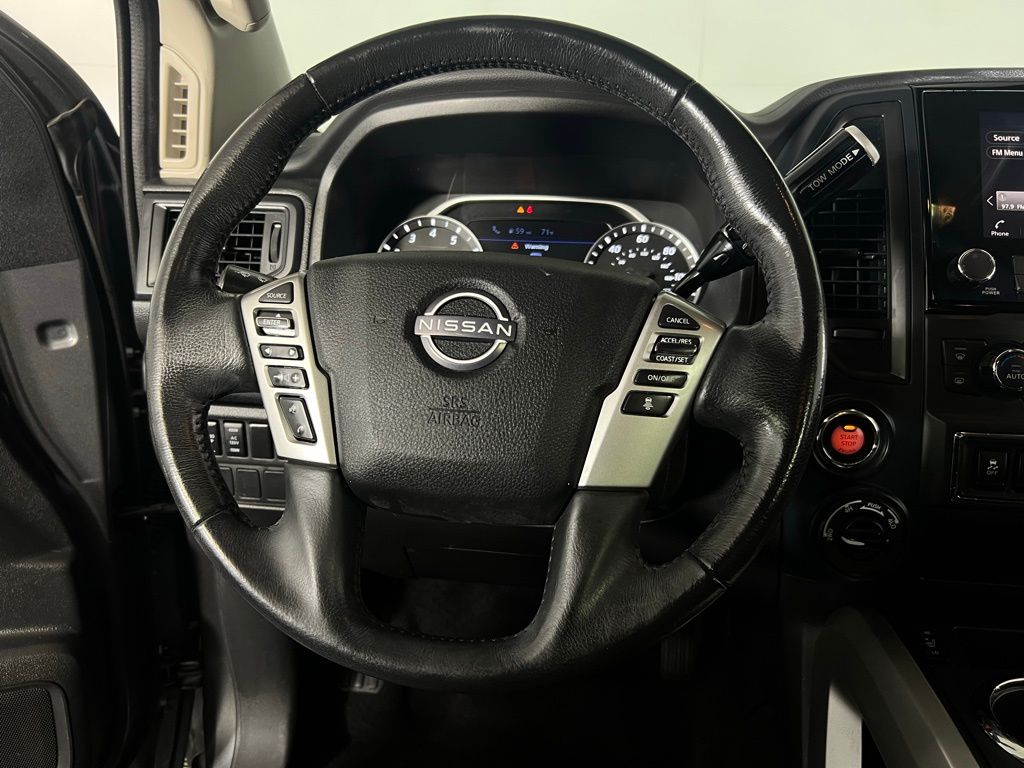 2024 Nissan Titan SV photo 10