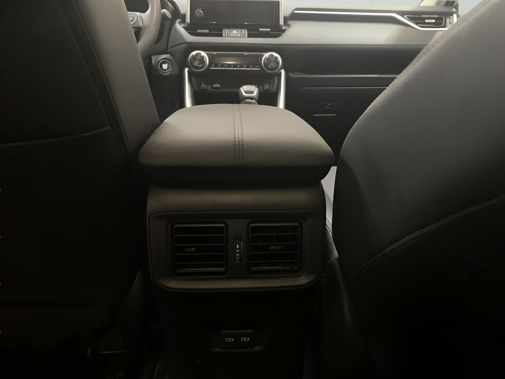 2024 Toyota RAV4 XLE Premium photo 16