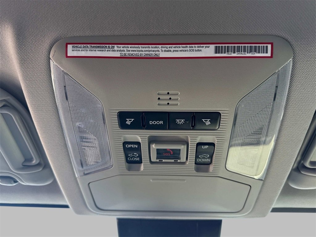2020 Toyota RAV4 XLE Premium photo 28
