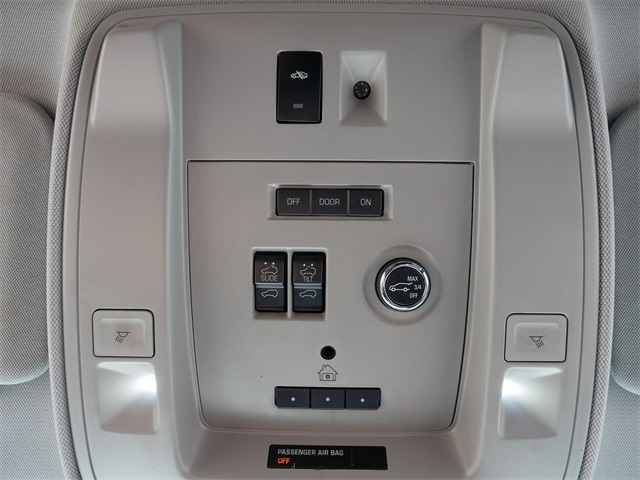 2017 Gmc Yukon SLT photo 34