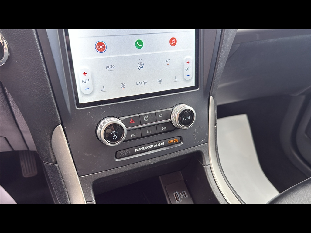 2023 Ford Edge SEL photo 20