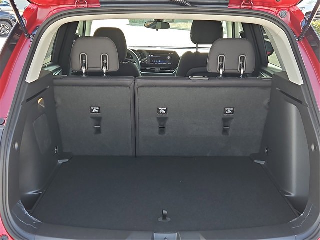 2026 Chevrolet Trailblazer LS photo 2