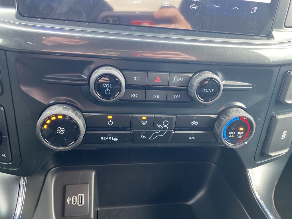 2025 Ford F-150 STX photo 26