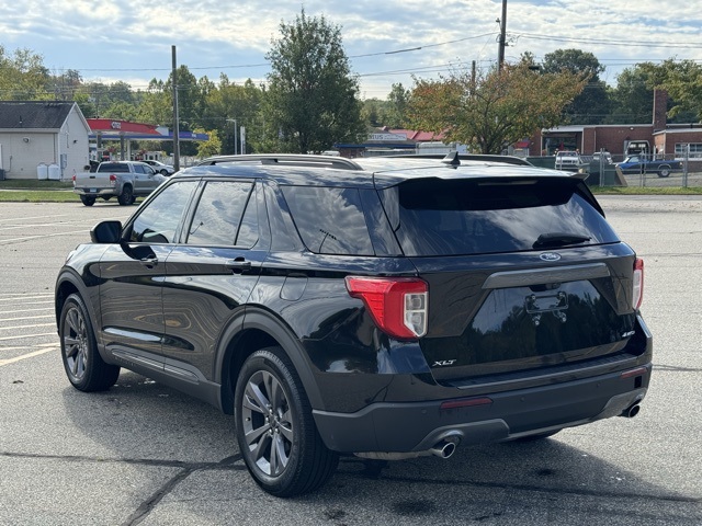 2023 Ford Explorer XLT photo 6