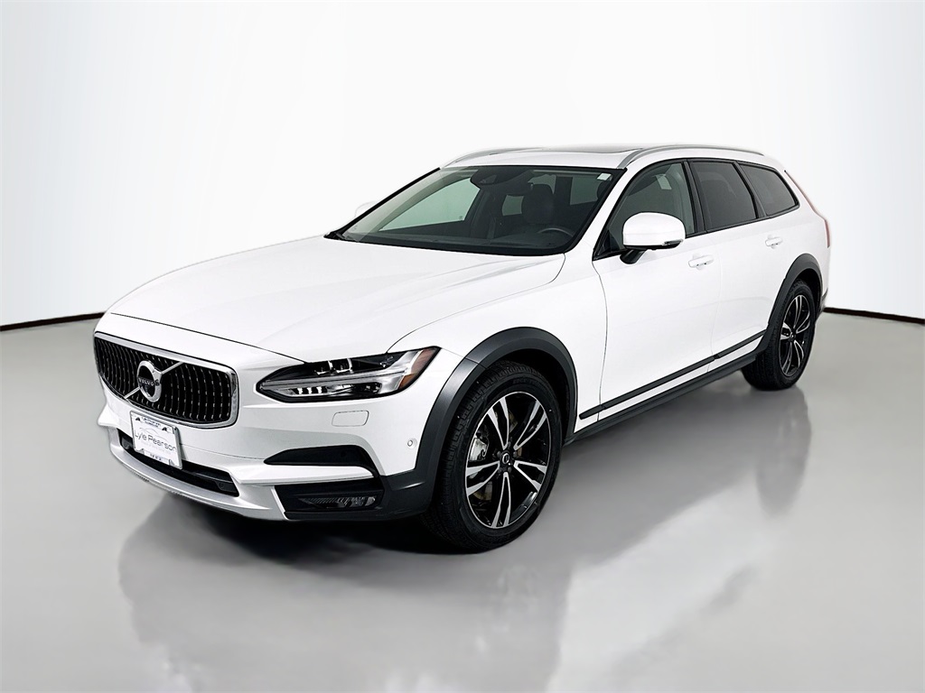 2019 Volvo V90 Cross Country