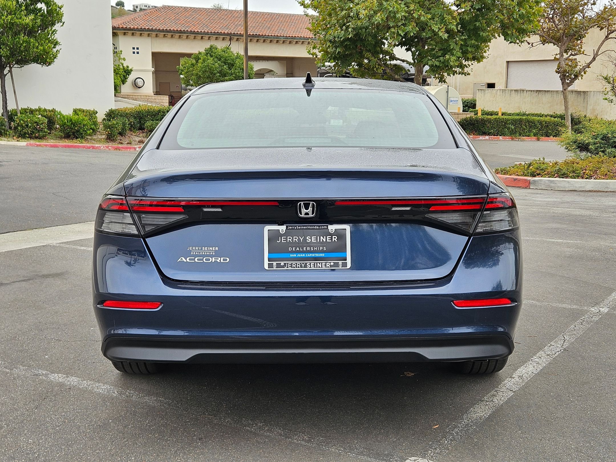 2025 Honda Accord SE photo 4