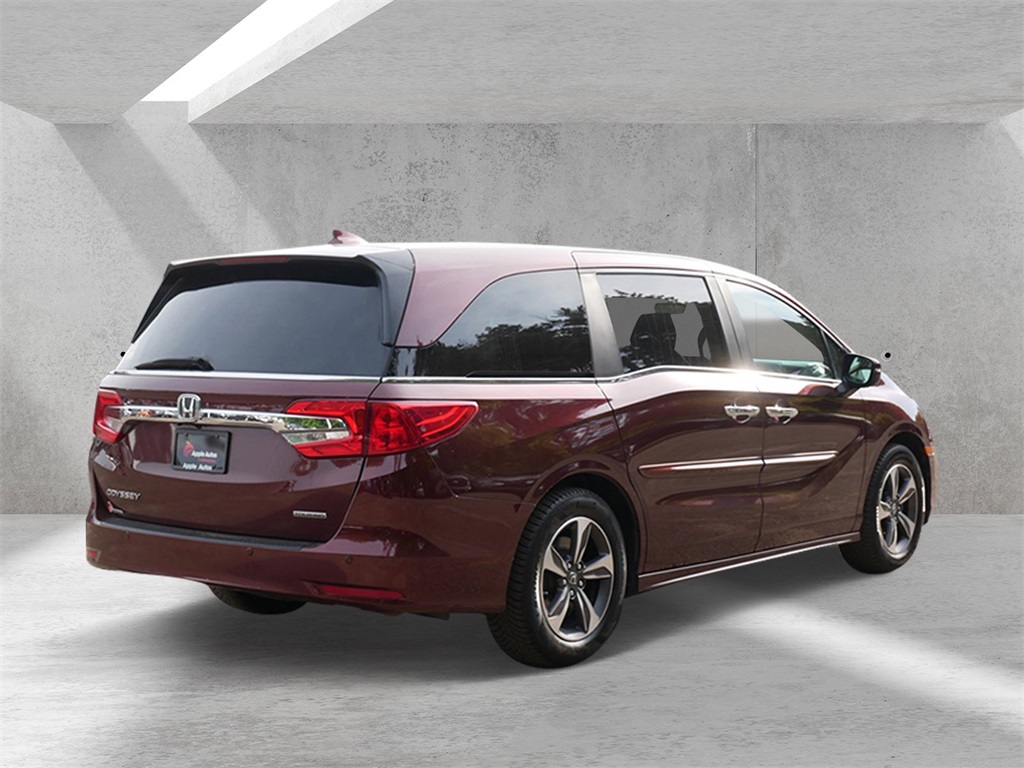 2019 Honda Odyssey Touring photo 3