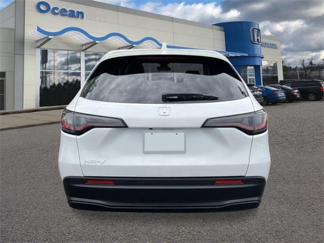 2026 Honda HR-V LX photo 4