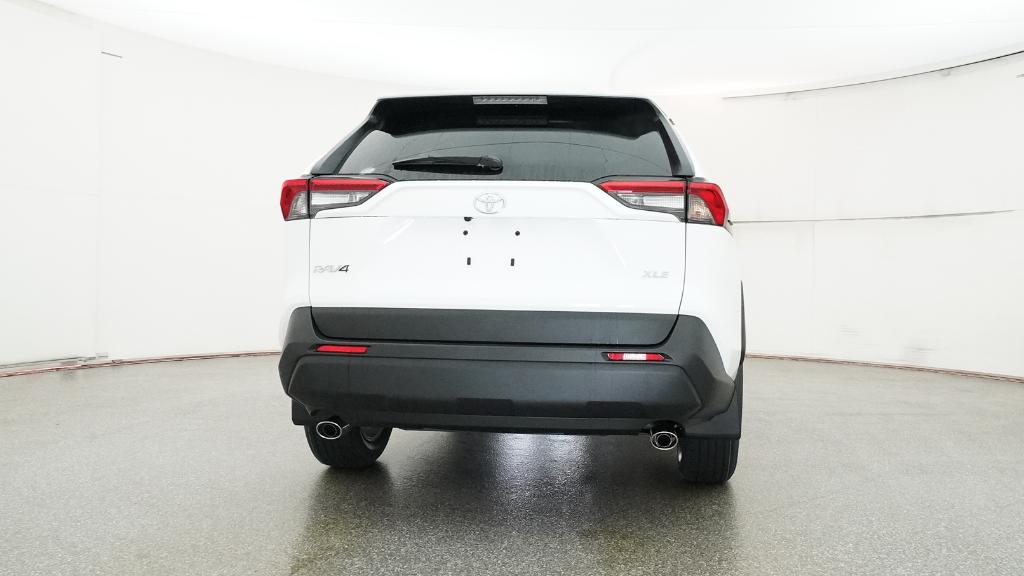 2025 Toyota RAV4 XLE photo 17