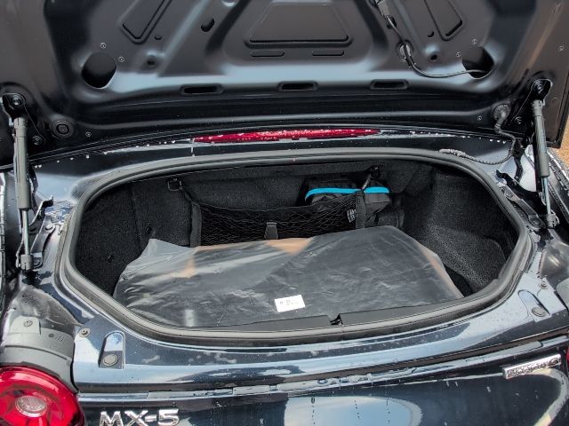 2025 Mazda MX-5 Miata Miata Grand Touring photo 12