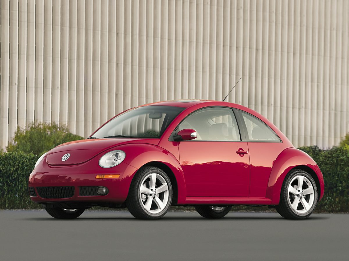 2010 Volkswagen New Beetle Base
