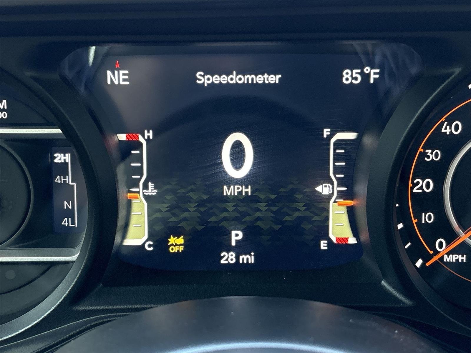 2025 Jeep Wrangler Sahara photo 15