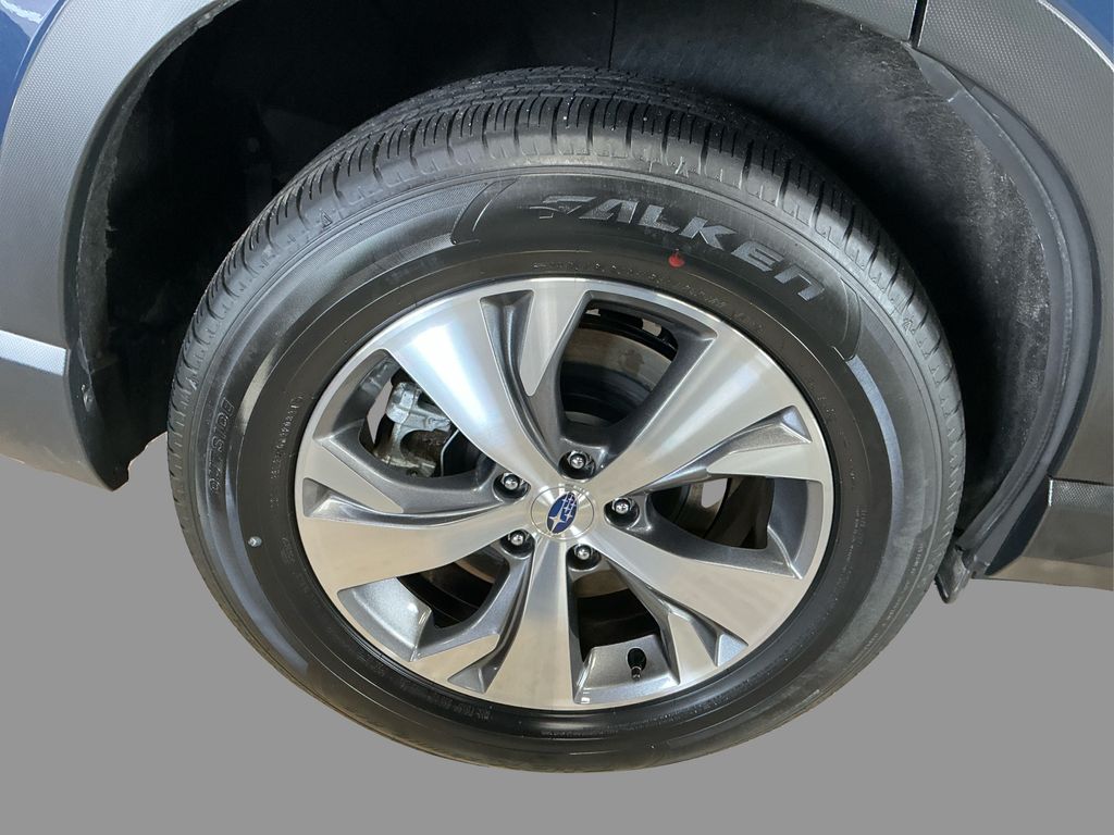 2024 Subaru Ascent Premium photo 14