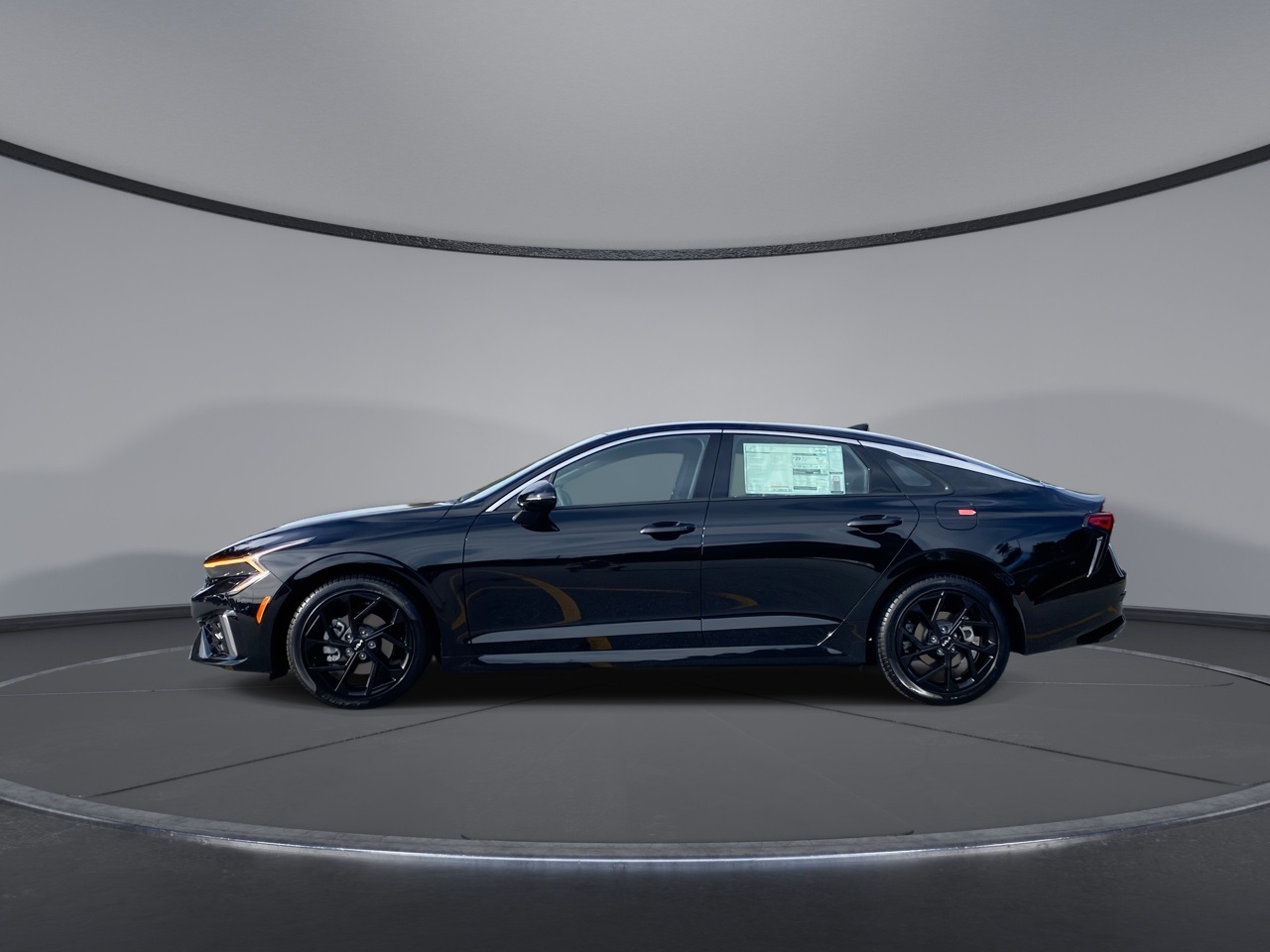 2026 Kia K5 GT-Line photo 4