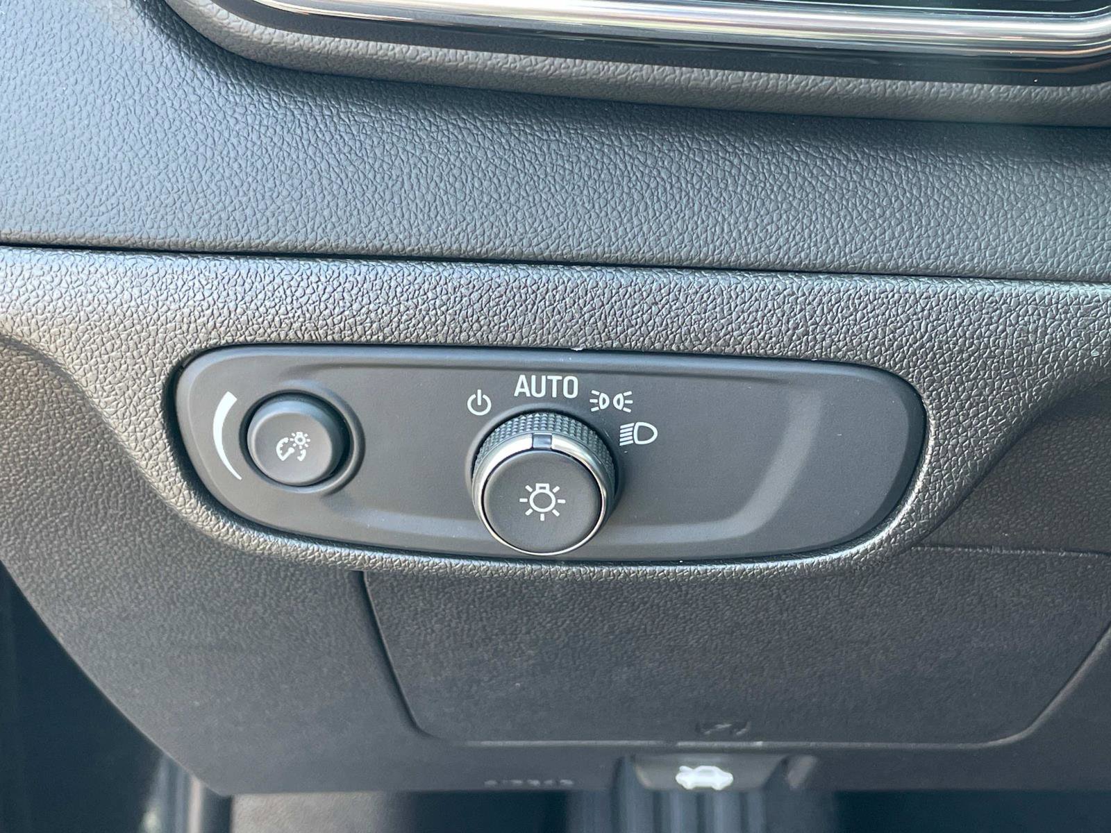 2023 Chevrolet Bolt EUV photo 16