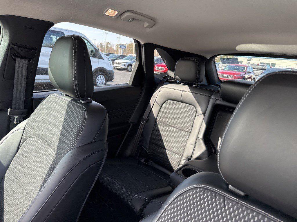 2025 Ford Escape Plug-In Hybrid photo 5