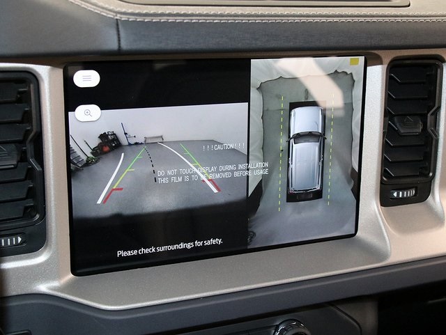2025 Ford Bronco Outer Banks photo 18