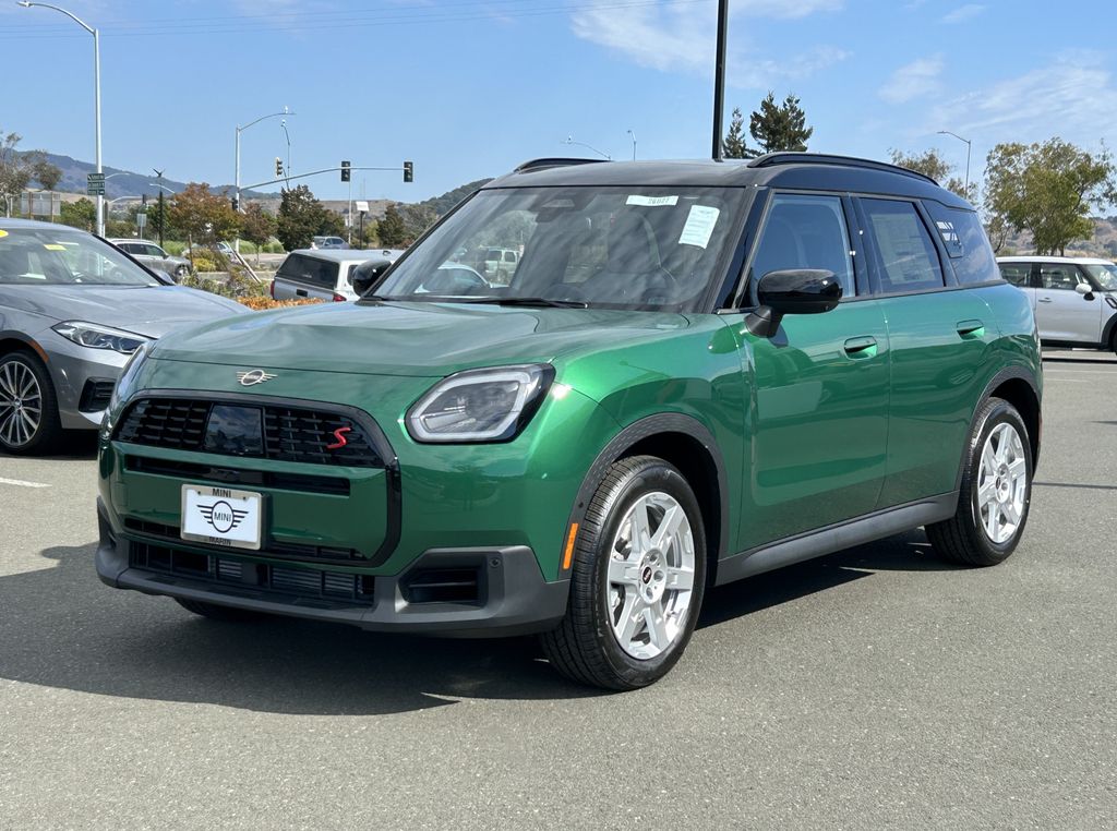 2026 MINI Countryman S's photo