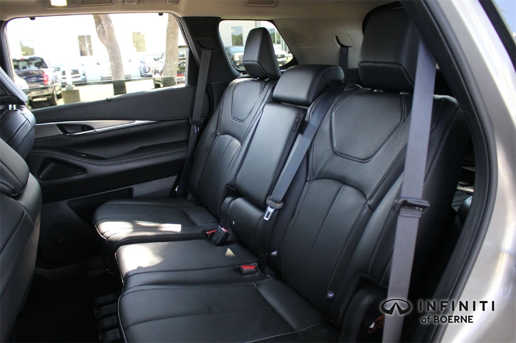 2023 Infiniti QX60 Luxe photo 28