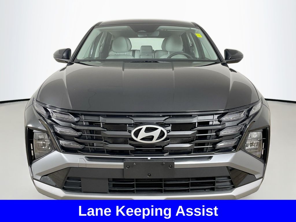 2025 Hyundai Tucson SE photo 2