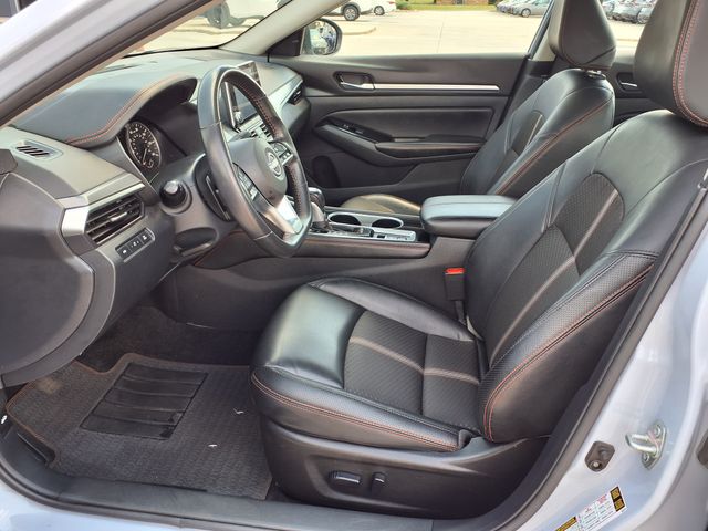 2024 Nissan Altima 2.5 SR photo 3