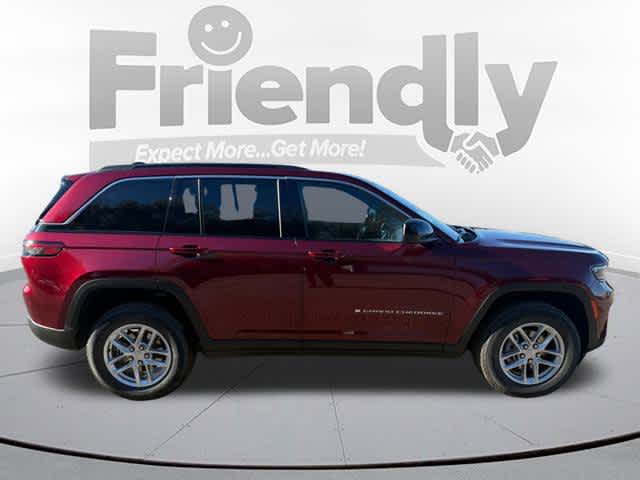 2025 Jeep Grand Cherokee Laredo X photo 2
