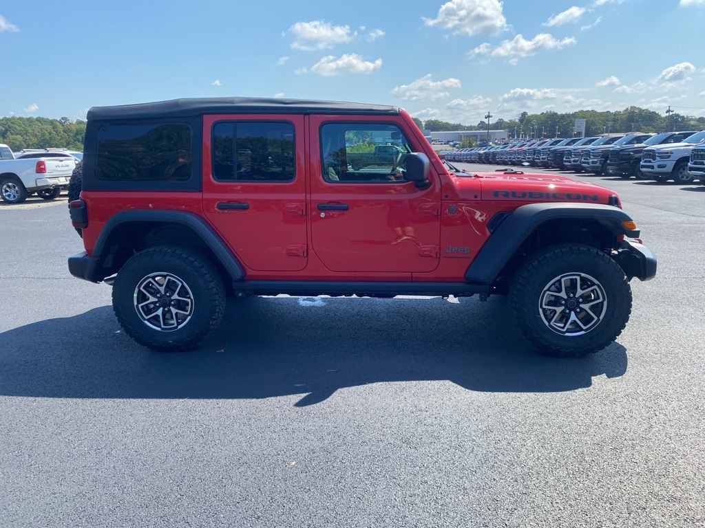 2025 Jeep Wrangler Rubicon photo 4