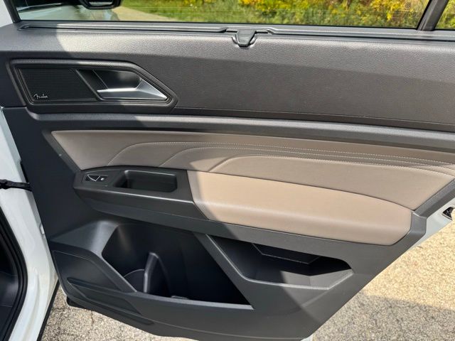 2022 Volkswagen Atlas V6 SEL Premium R-Line photo 22
