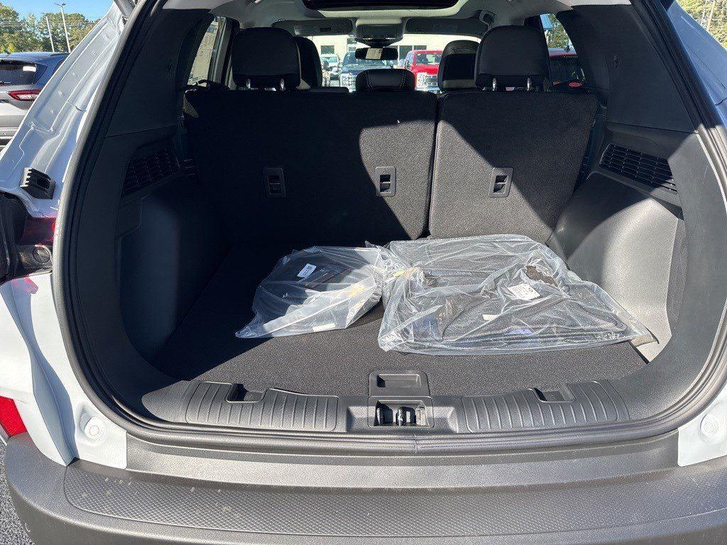 2025 Ford Escape Plug-In Hybrid photo 5