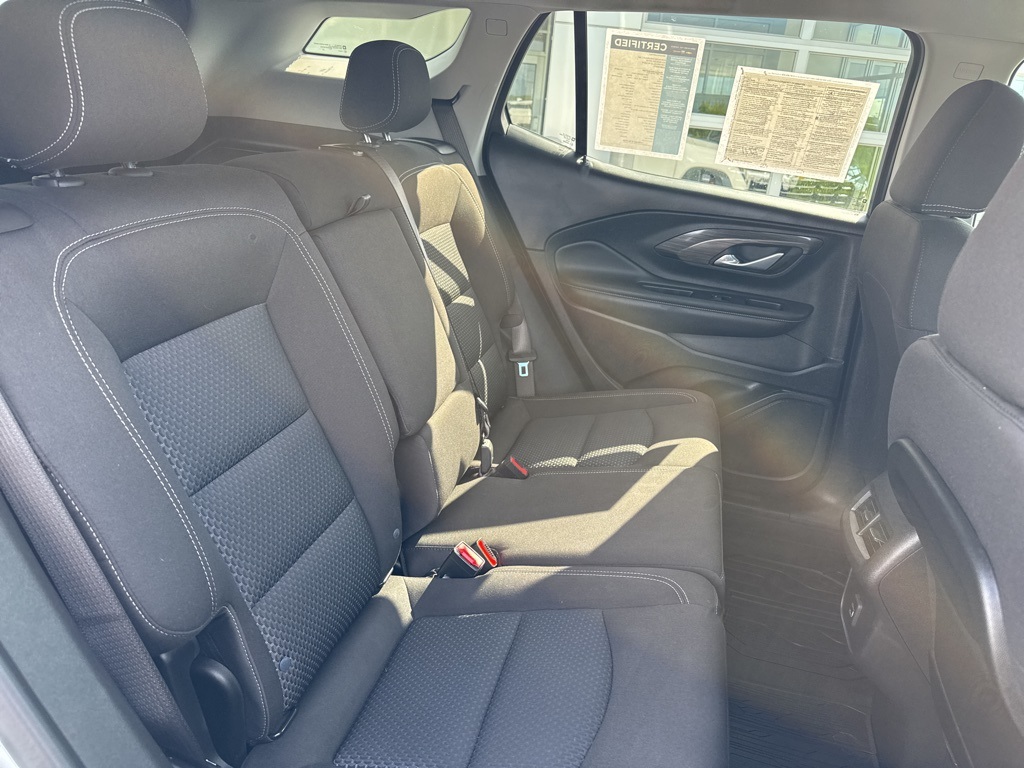 2023 Gmc Terrain SLE photo 24