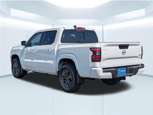 2025 Nissan Frontier Crew Cab SV photo 3