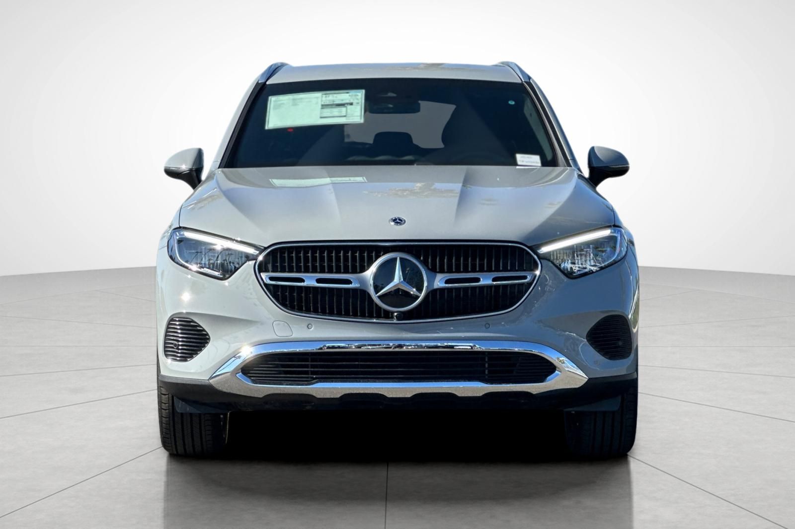 2026 Mercedes Benz GLC 300 photo 6