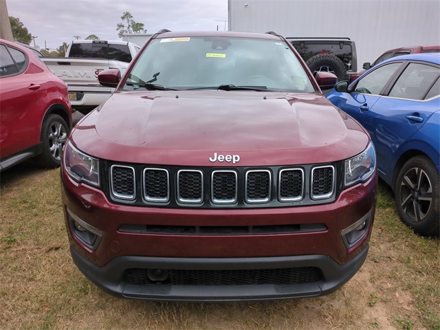 2021 Jeep Compass Latitude photo 2