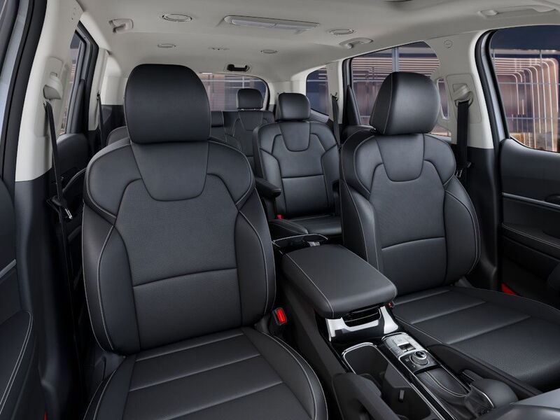 2025 Kia Telluride S photo 12