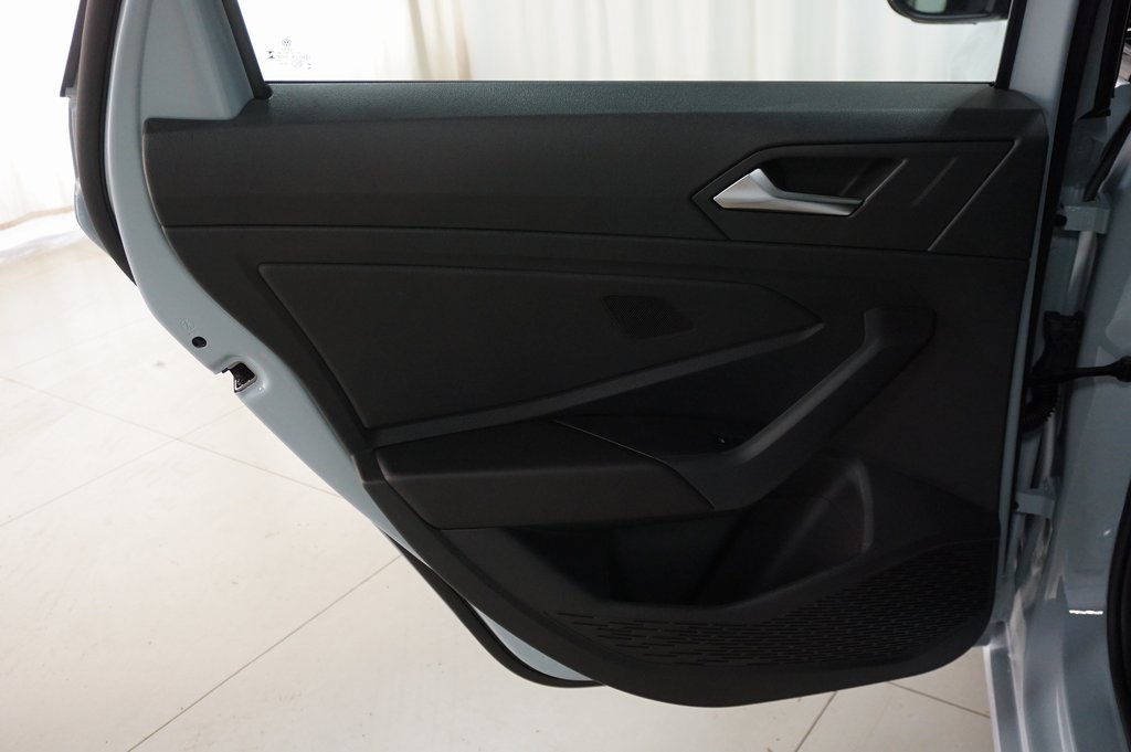2025 Volkswagen Jetta 1.5T Sport photo 22