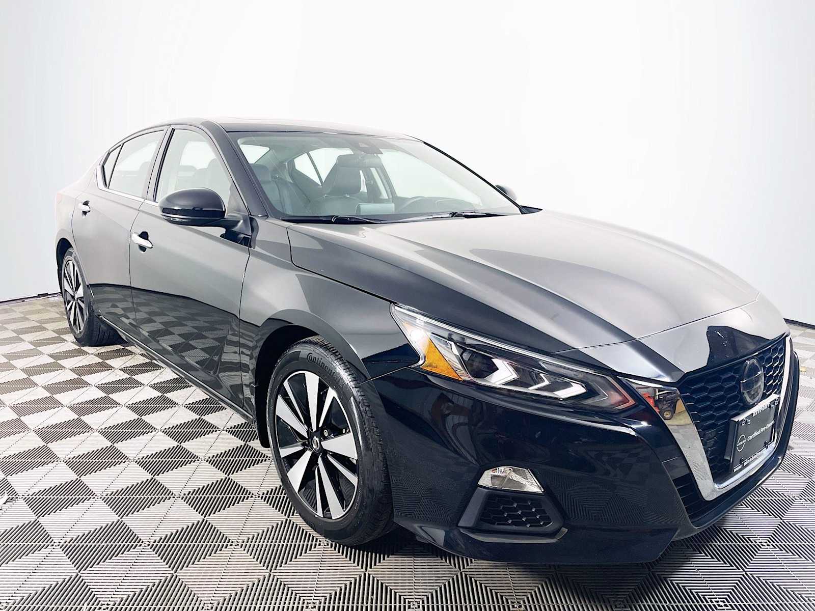 2021 Nissan Altima 2.5 SV photo 3