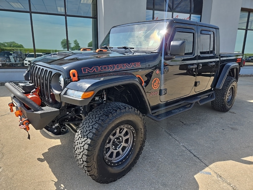 Used 2023 Jeep Gladiator Mojave with VIN 1C6JJTEG2PL556299 for sale in Kansas City