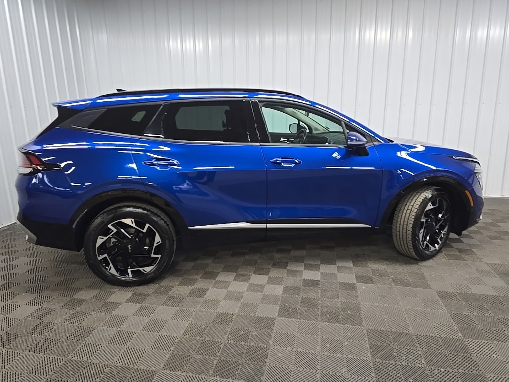 2023 Kia Sportage photo 2