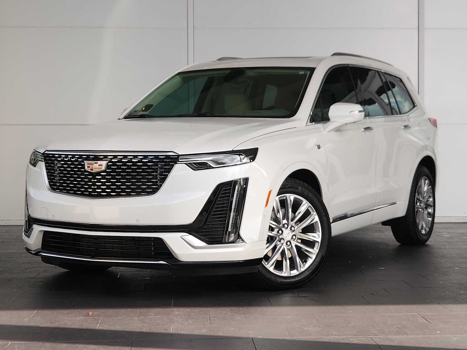 2025 Cadillac XT6 Premium Luxury's photo