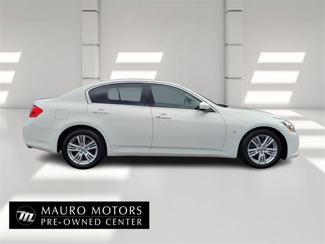 Used 2015 INFINITI Q40 Base with VIN JN1CV6AR2FM524429 for sale in North Haven, CT