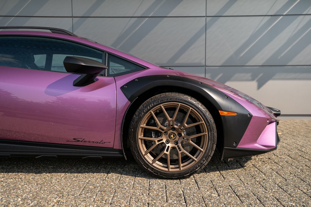 2024 Lamborghini Huracan Sterrato photo 5