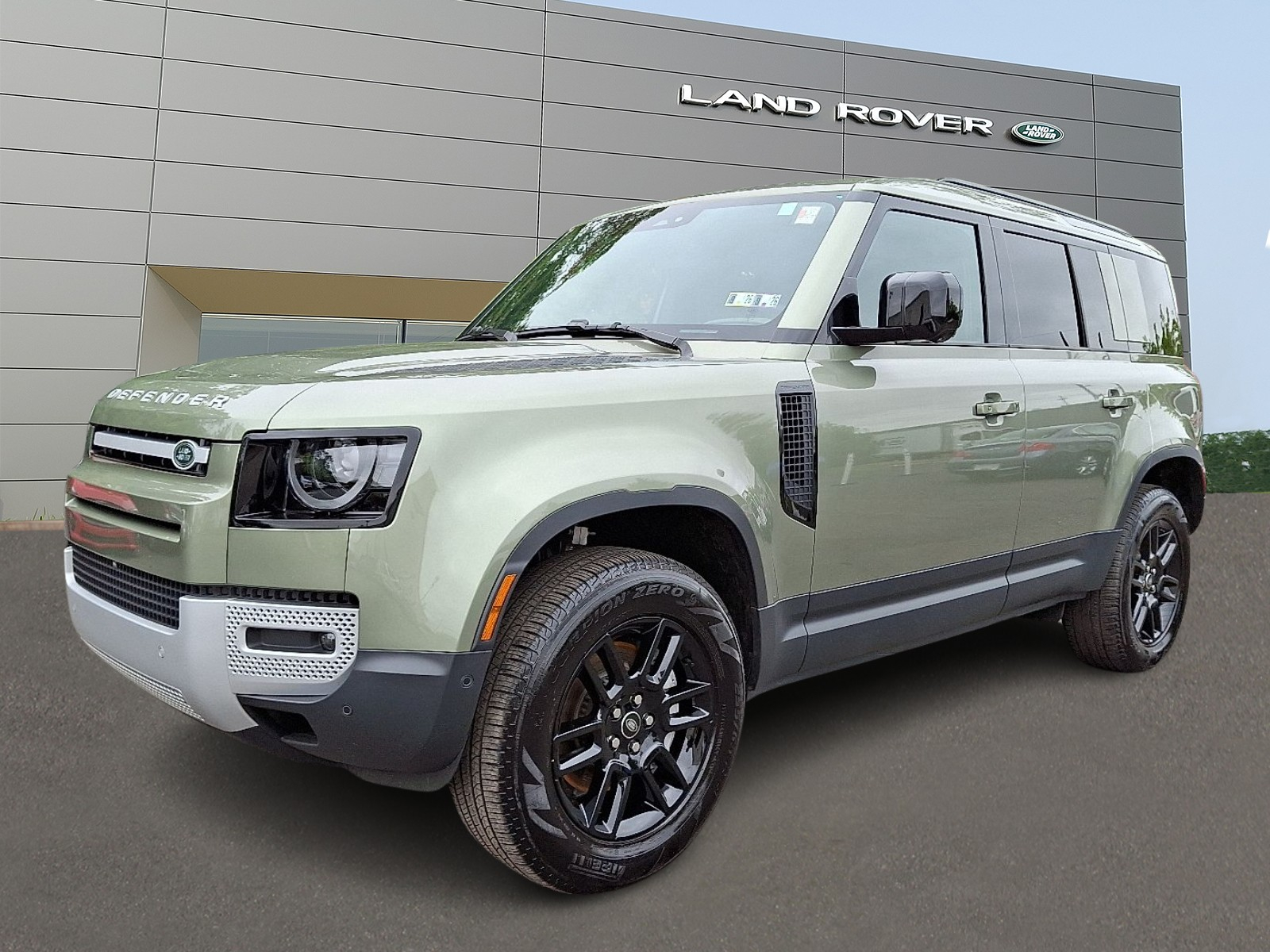 2025 Land Rover Defender