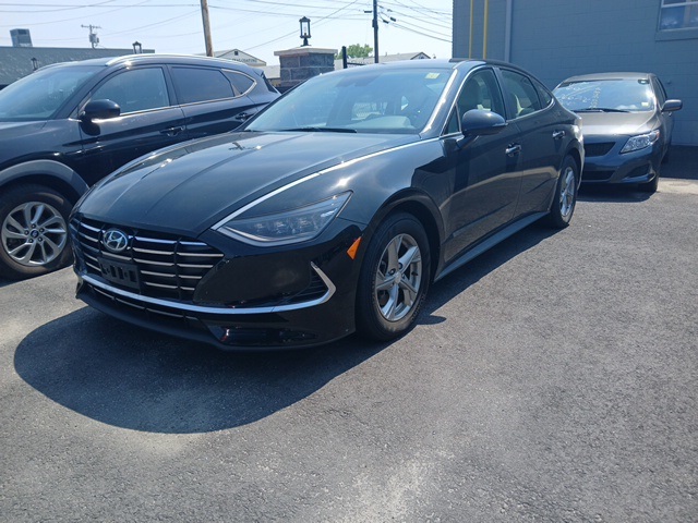 2023 Hyundai Sonata SE photo 3