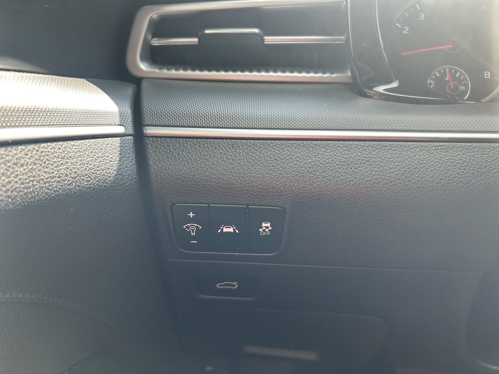 2023 Kia K5 GT-Line photo 23