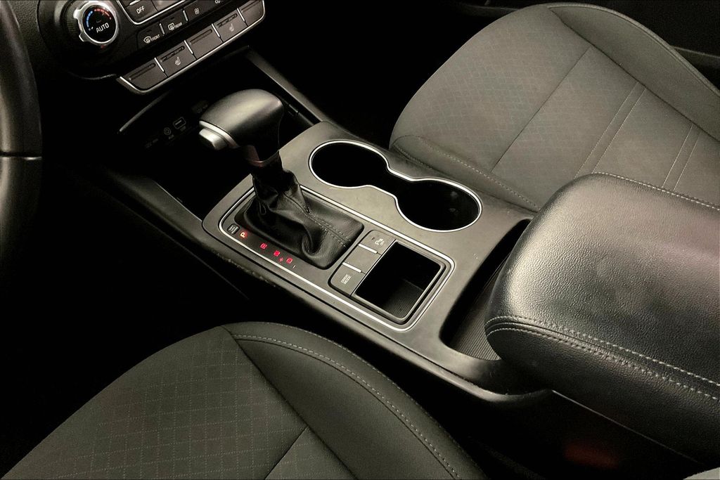 2020 Kia Sorento S photo 14