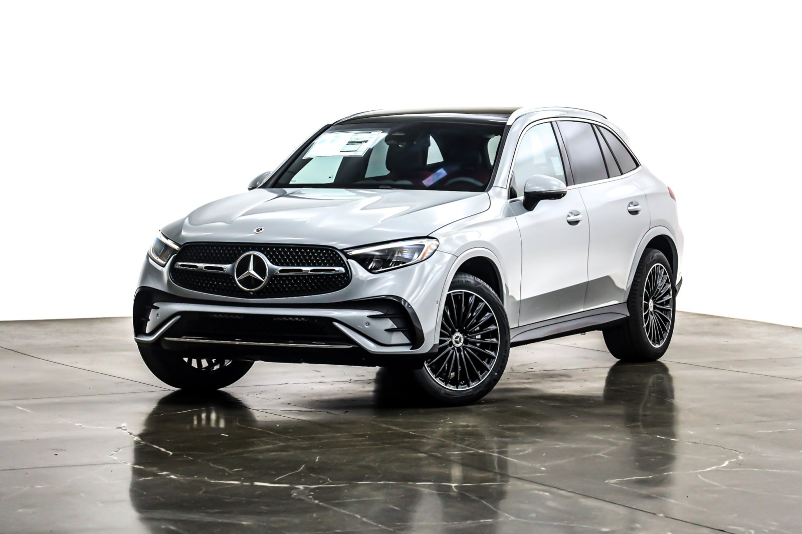 2026 Mercedes-Benz GLC Base's photo