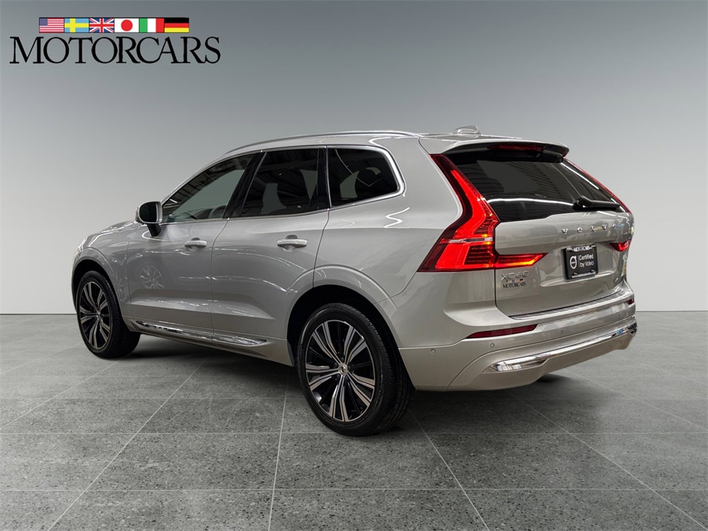 2023 Volvo XC60 B5 Plus photo 3